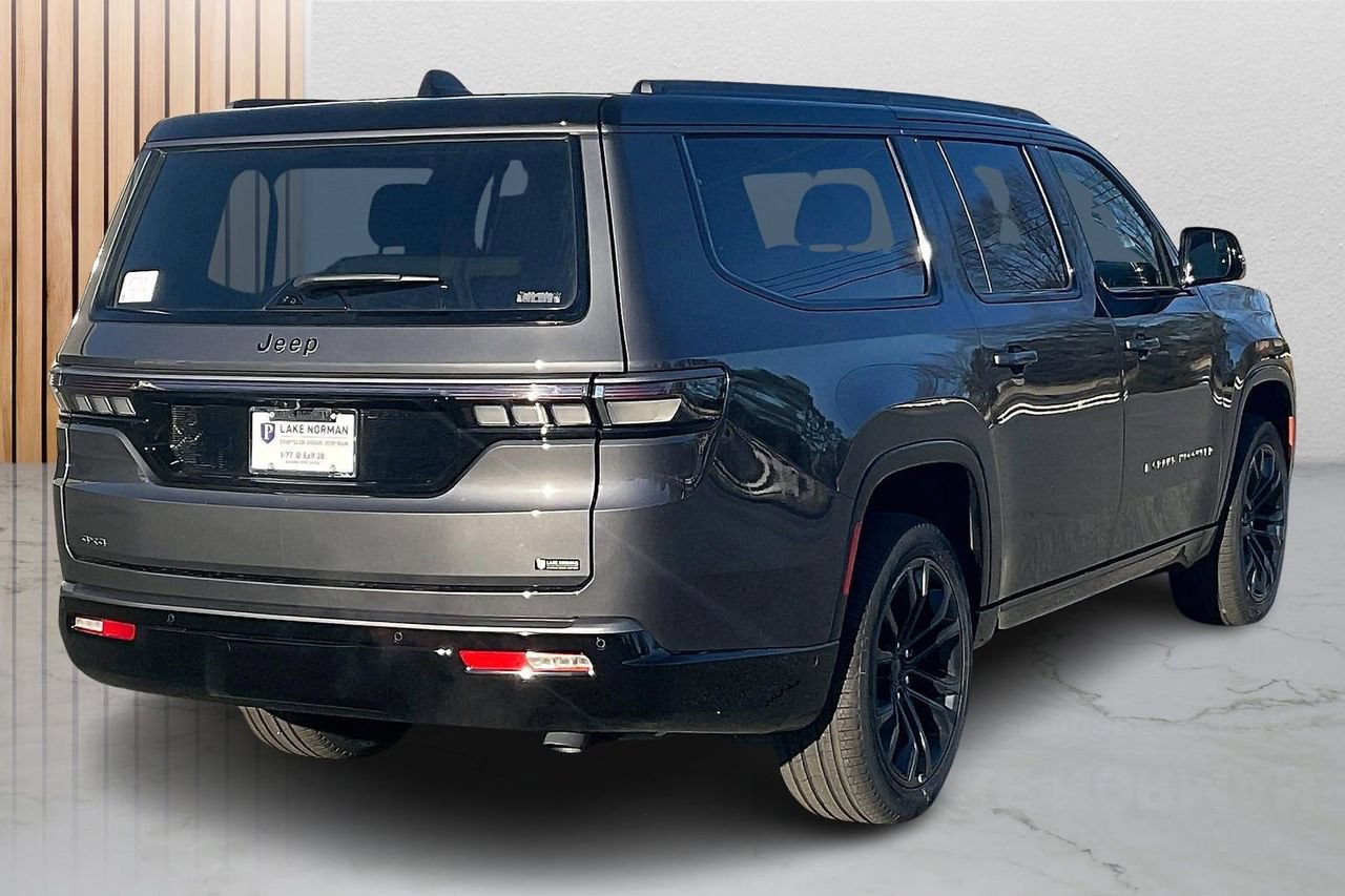 New 2026 Jeep Grand Wagoneer L Summit w/ Premium Group III AWD/4WD image 9