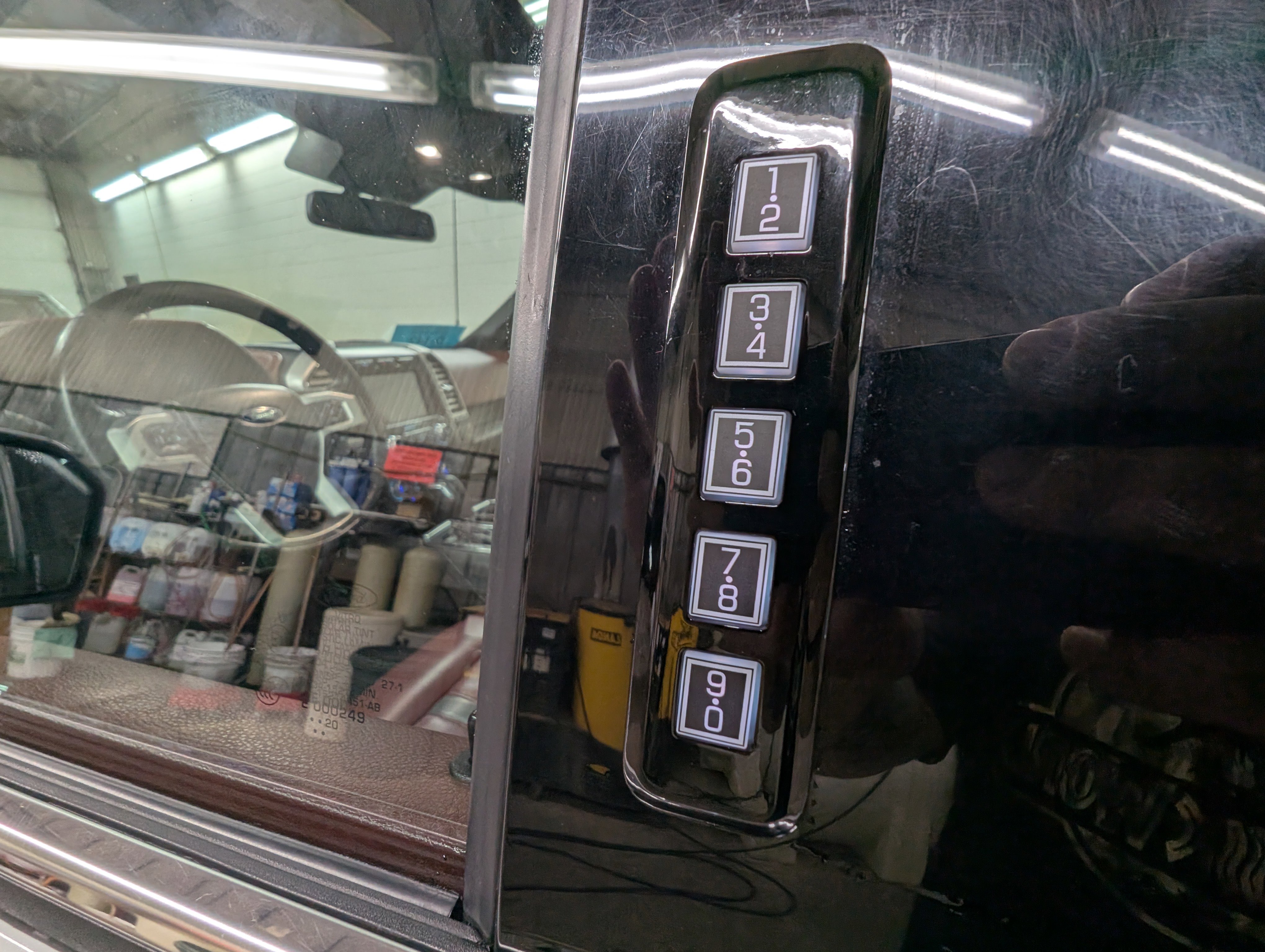 Used 2020 Ford F150 Platinum w/ Equipment Group 701A Luxury image 9