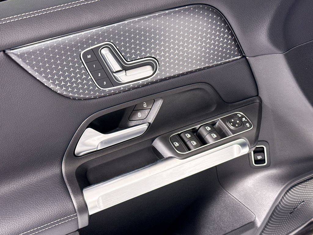 Certified 2026 Mercedes-Benz GLB 250 image 23