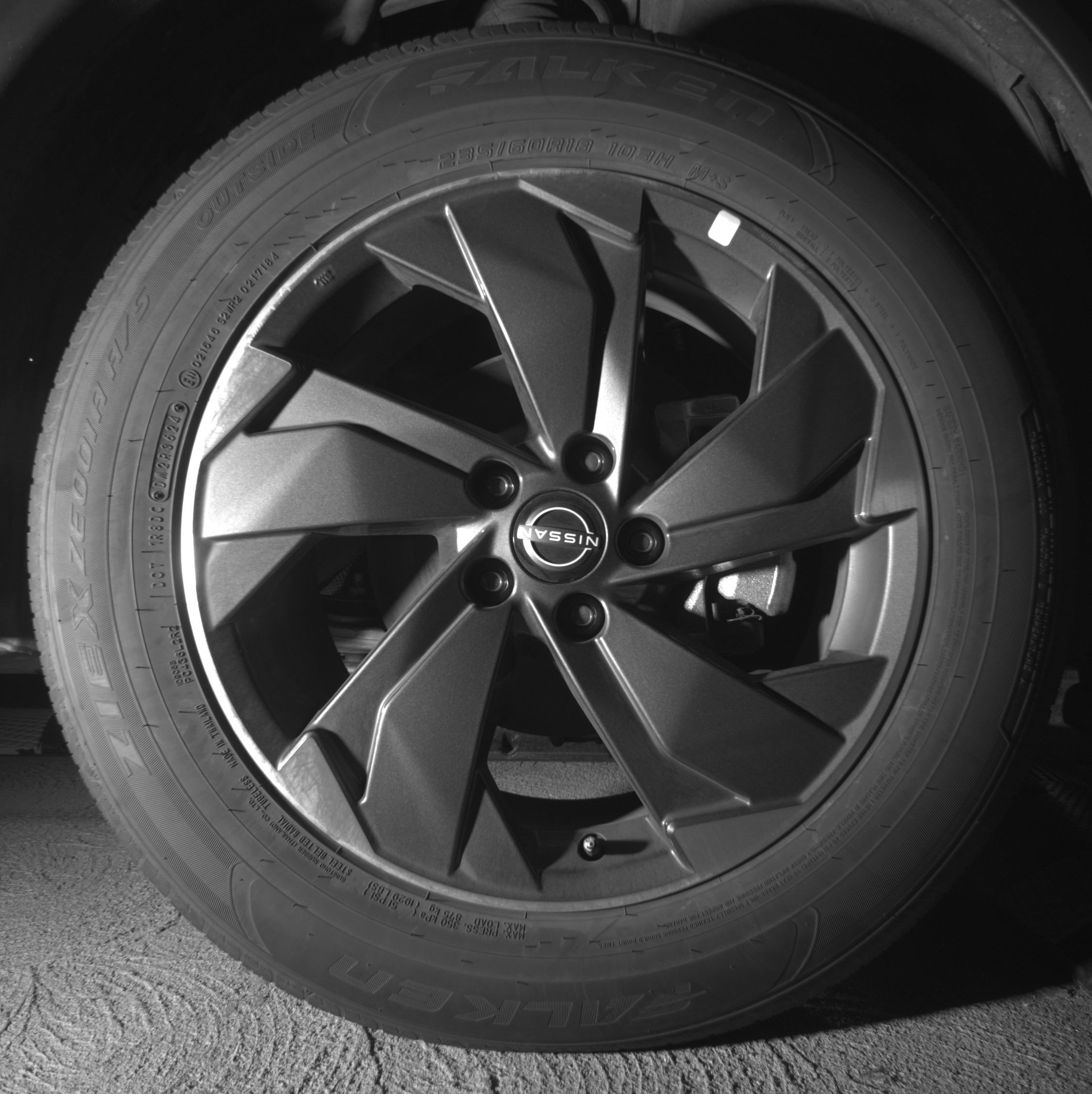 Used 2025 Nissan Rogue SV image 13