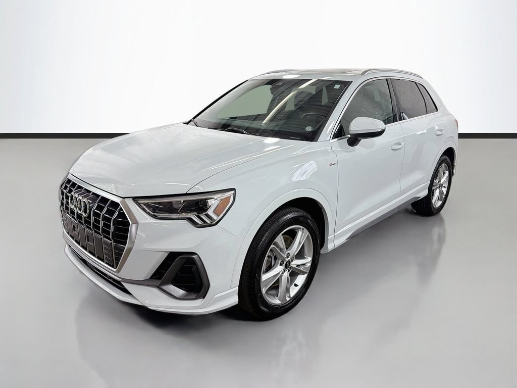 Used 2022 Audi Q3 2.0T Premium Plus AWD/4WD image 5