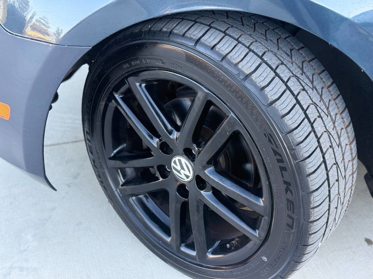 Used 2012 Volkswagen Golf 2-Door image 12