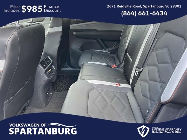 Used 2024 Volkswagen Atlas Peak Edition SEL image 17
