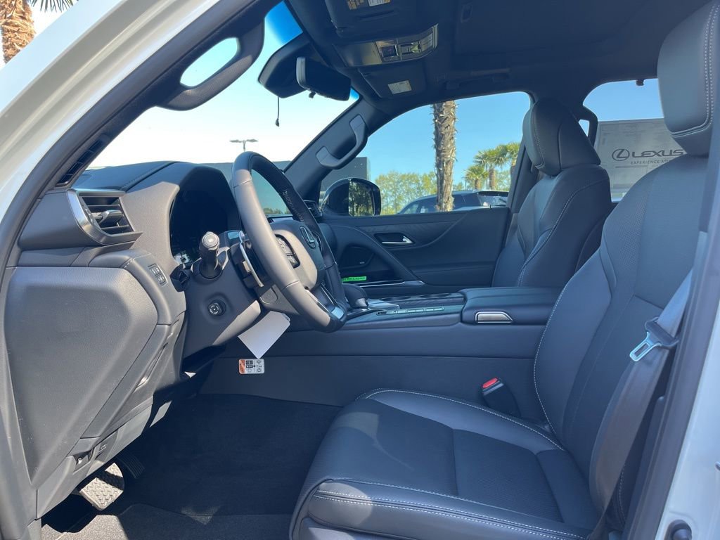 New 2026 Lexus LX 700h Luxury AWD/4WD image 4