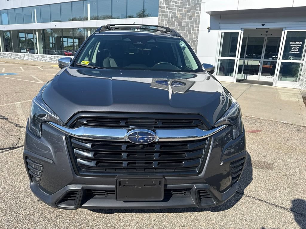 Used 2023 Subaru Ascent Limited w/ Technology Package AWD/4WD image 6