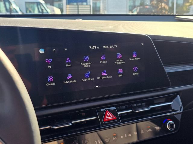 Certified 2024 Kia Niro Wind w/ Wind Preserve Package FWD image 28