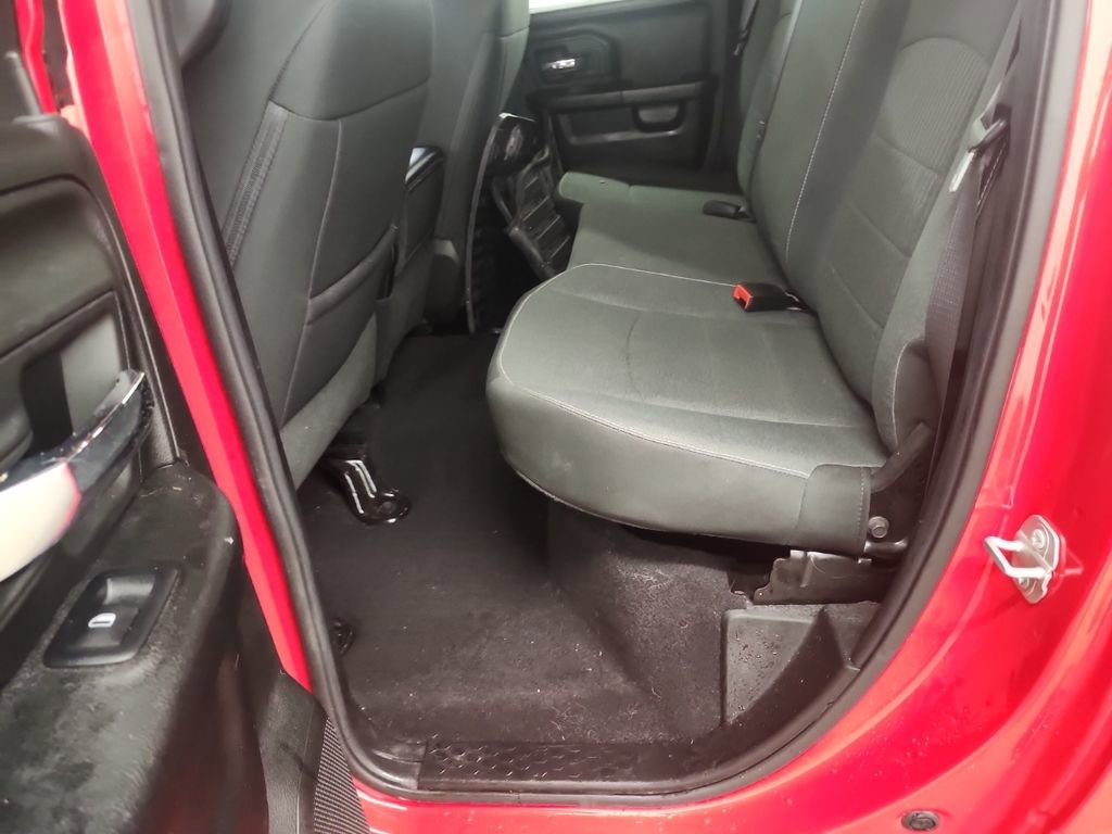Used 2022 RAM 1500 Classic Warlock AWD/4WD image 4