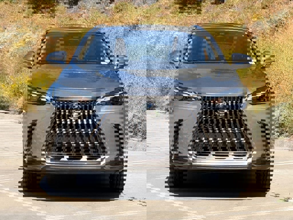 Certified 2024 Lexus NX 250 FWD w/ Cold Area Package image 4