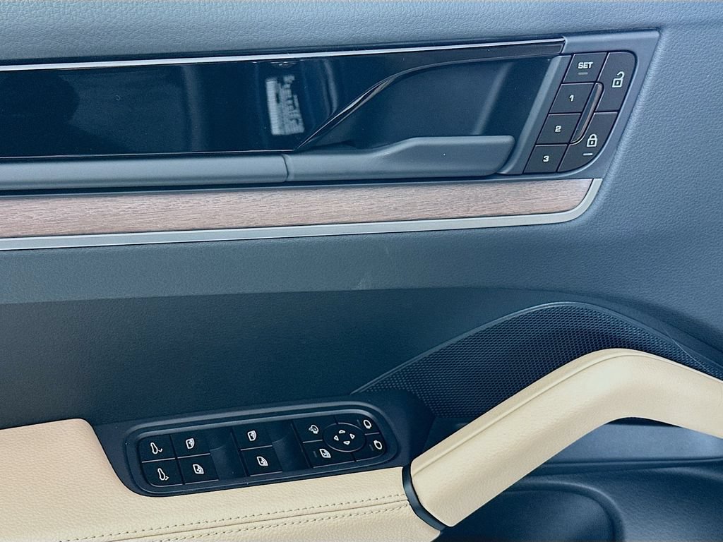 New 2026 Porsche Cayenne AWD/4WD image 20