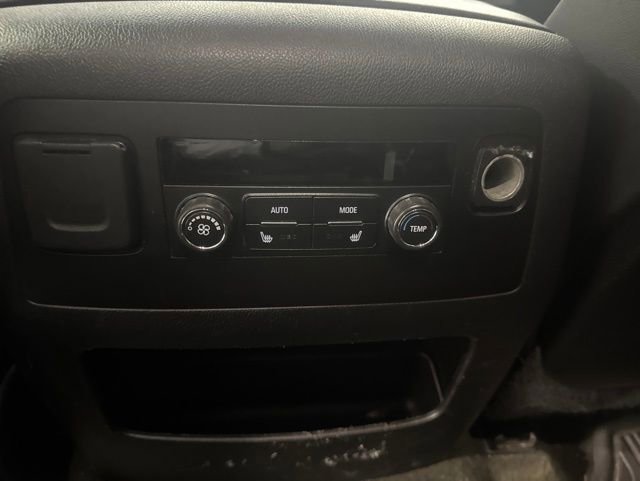 Used 2016 GMC Yukon XL SLT w/ Enhanced Security Package AWD/4WD image 20