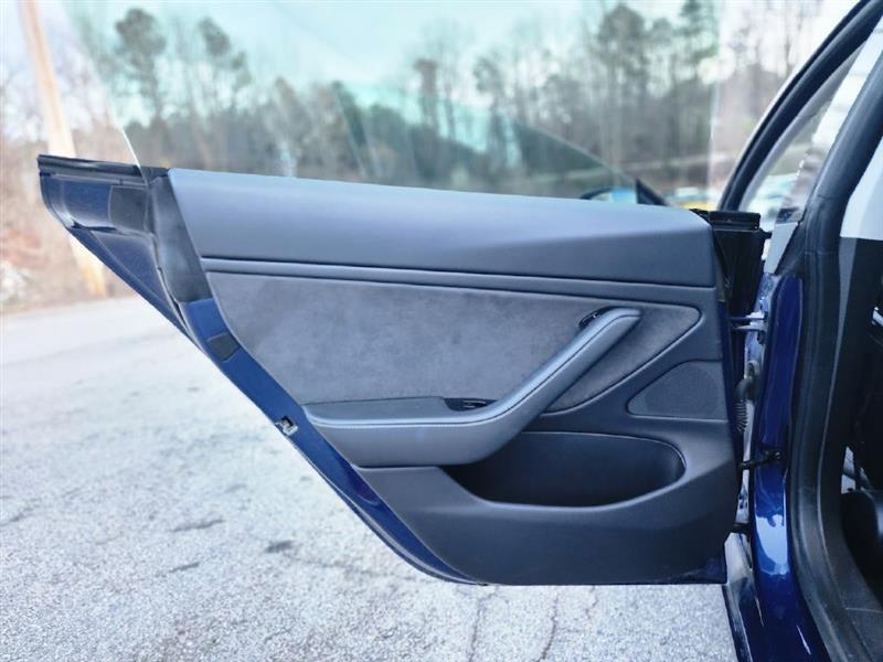 Used 2018 Tesla Model 3 Mid Range RWD image 30