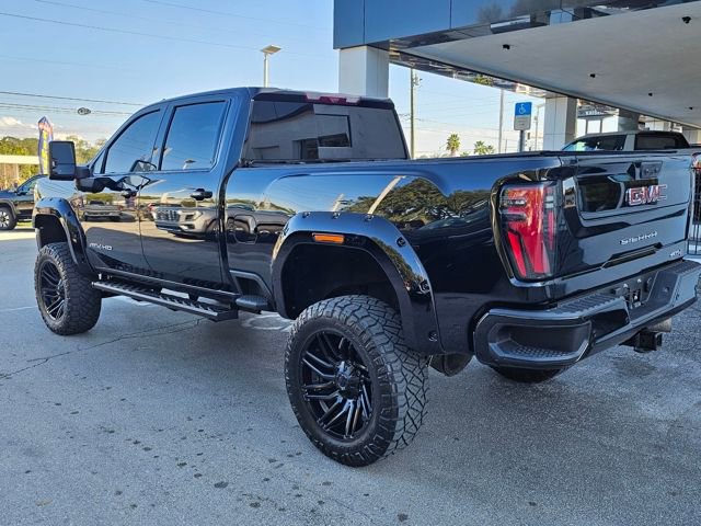 Used 2024 GMC Sierra 2500 AT4 w/ Technology Package AWD/4WD image 4