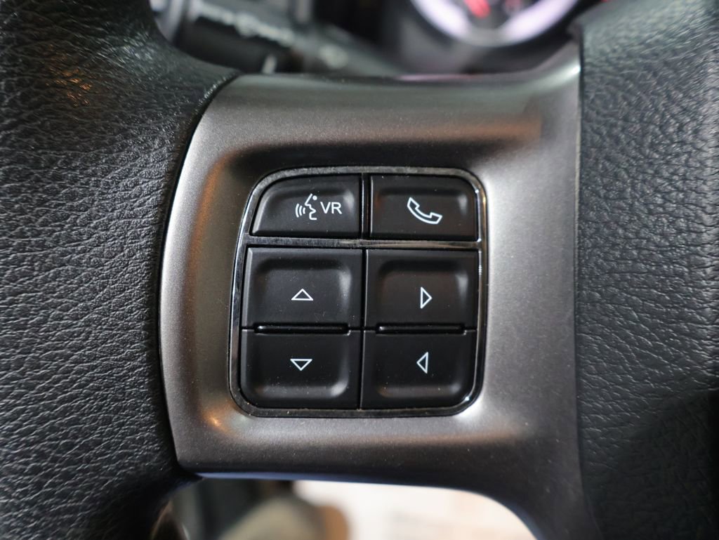 Used 2023 RAM 1500 Classic SLT AWD/4WD image 33