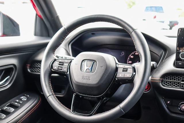 Used 2025 Honda HR-V Sport image 17