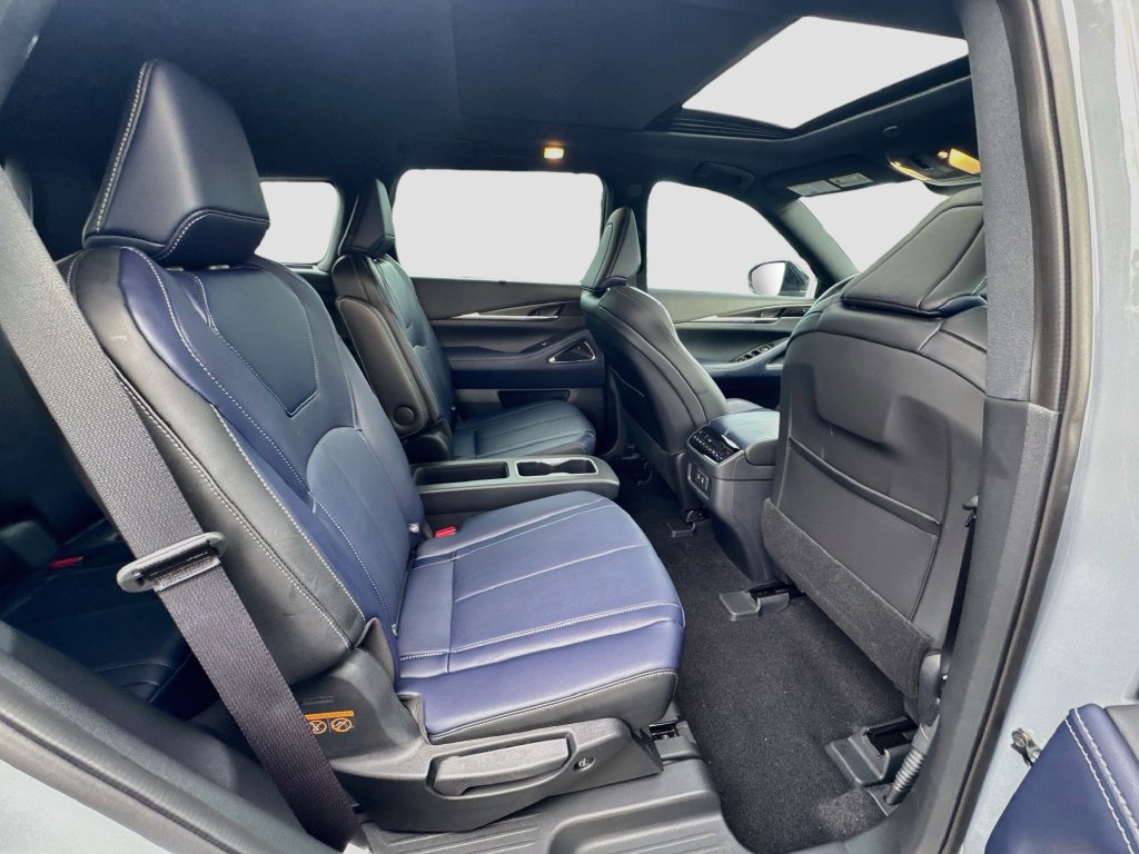 Used 2026 INFINITI QX60 Sport w/ Dark Cargo Package AWD/4WD image 31