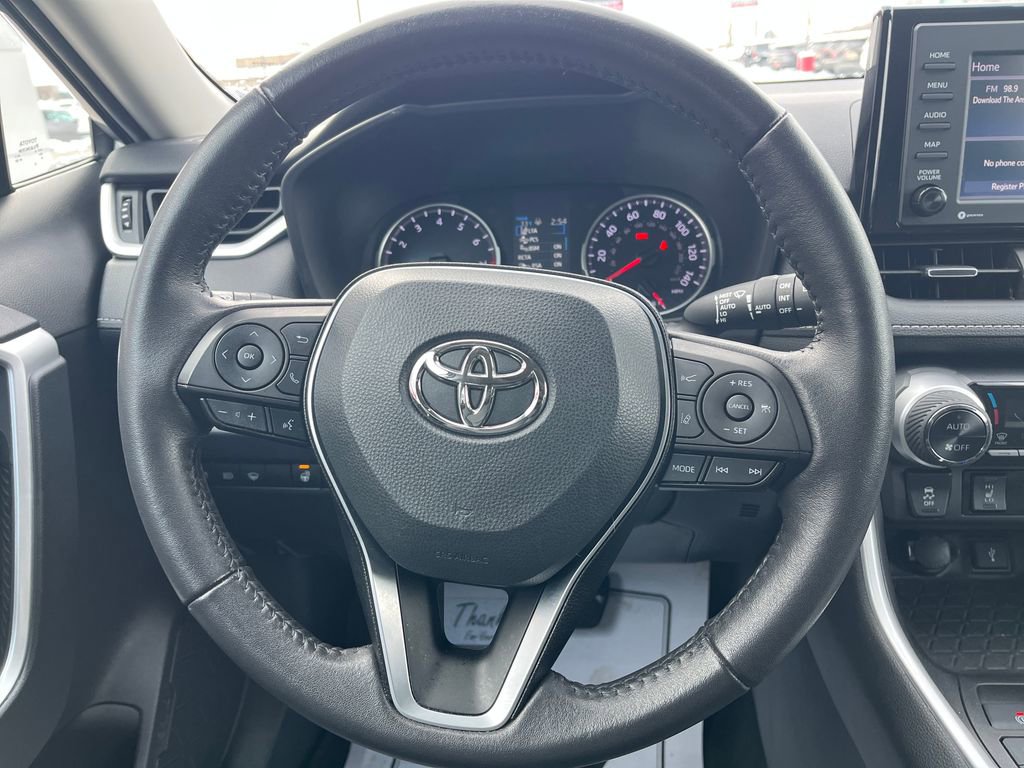 Certified 2022 Toyota RAV4 XLE Premium image 16