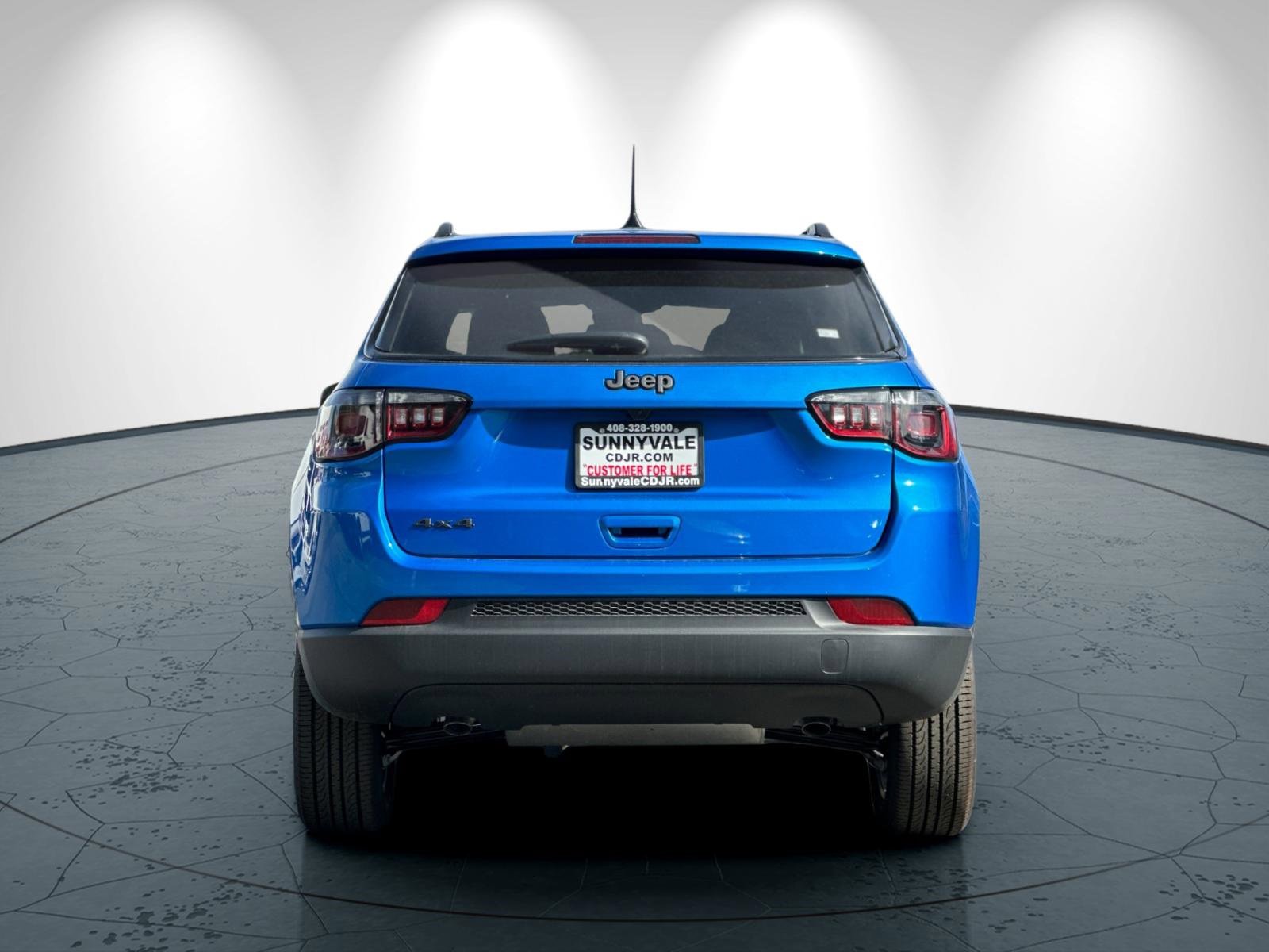 New 2026 Jeep Compass Latitude image 5