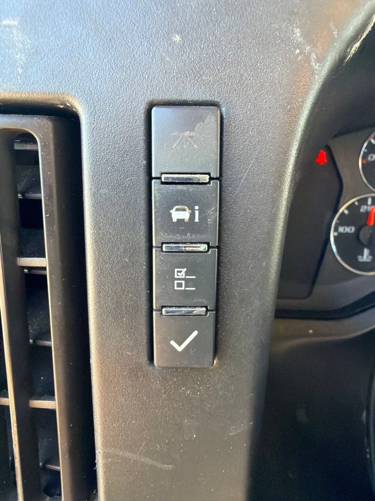 Used 2022 Chevrolet Express 2500 w/ Driver Convenience Package RWD image 18