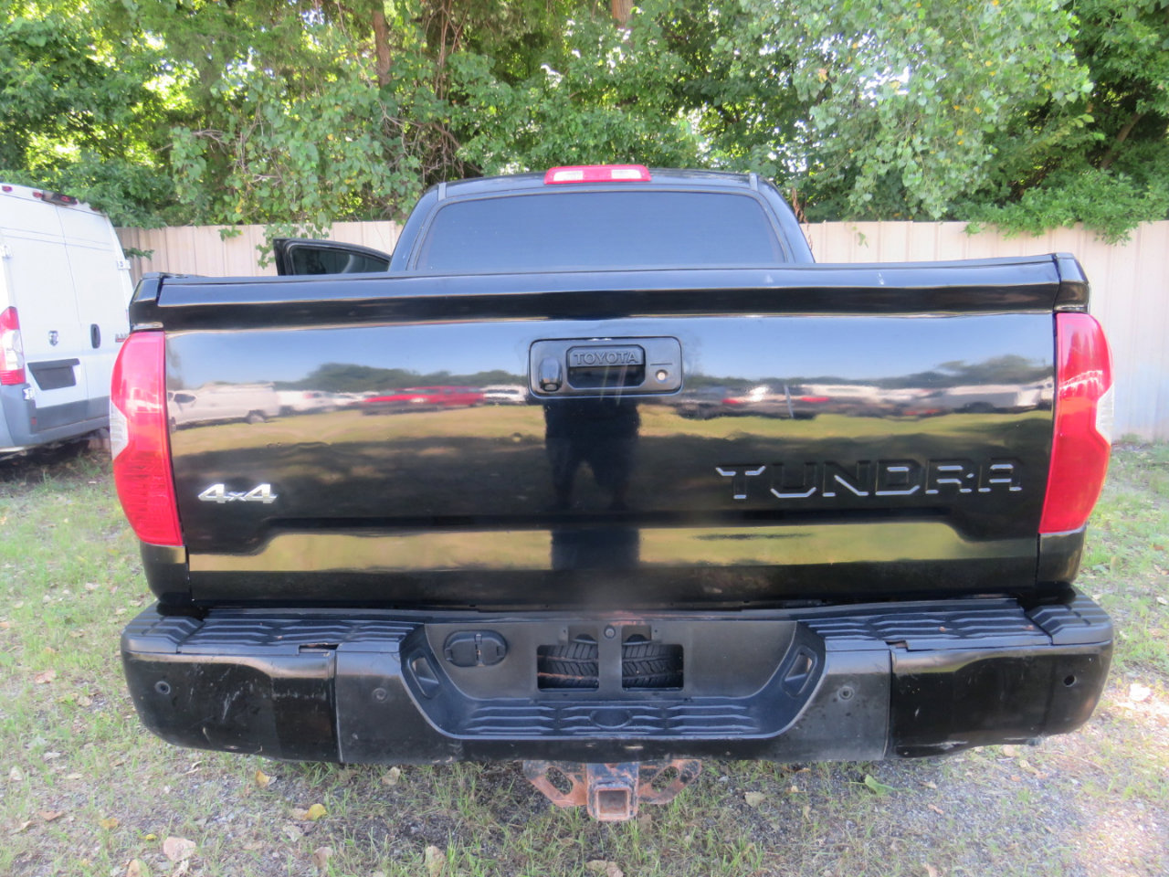 Used 2014 Toyota Tundra 1794 Edition image 6