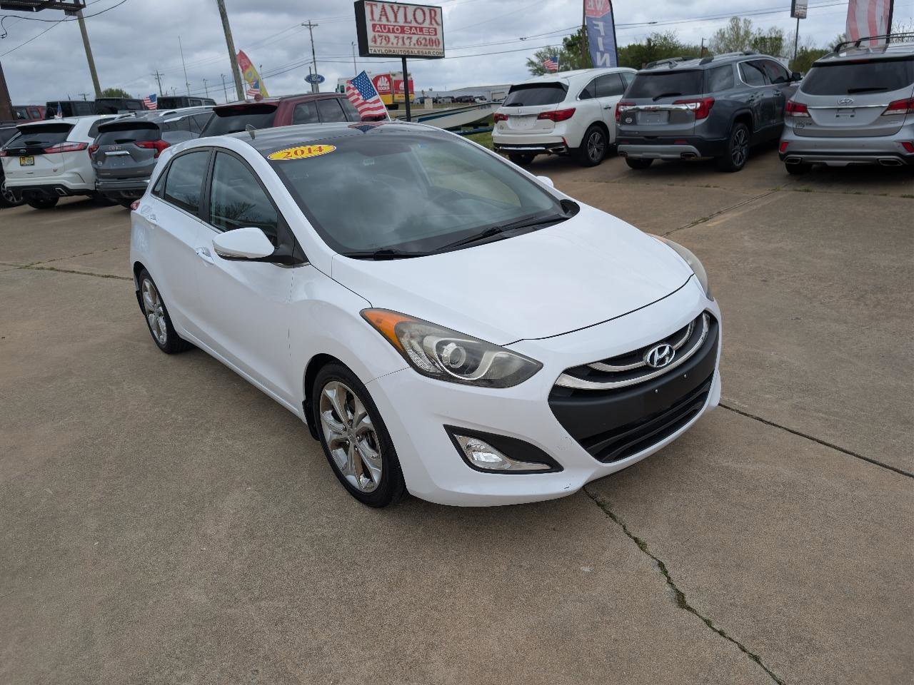 Used 2014 Hyundai Elantra GT w/ Option Group 03 image 3