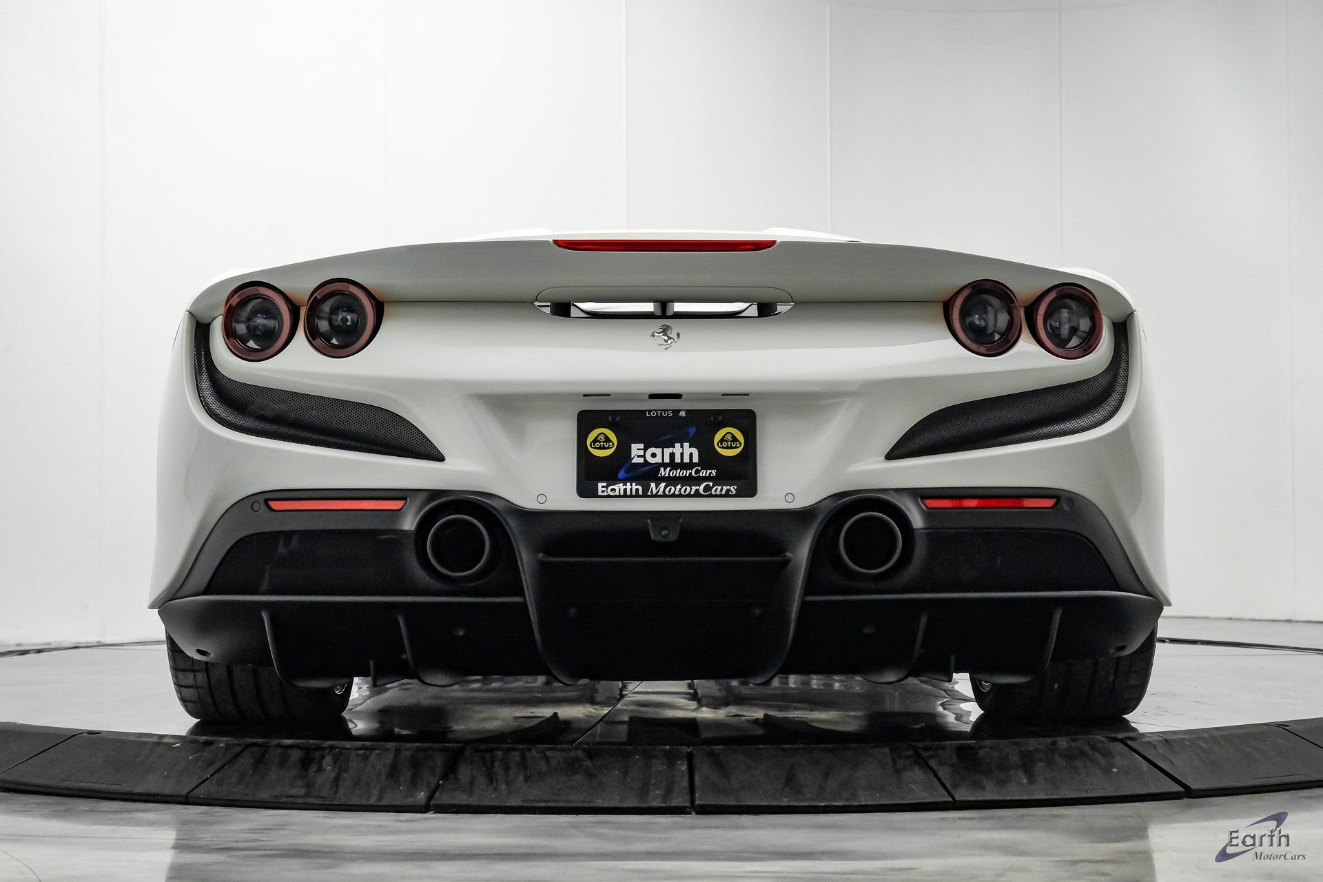 Used 2022 Ferrari F8 Tributo image 24