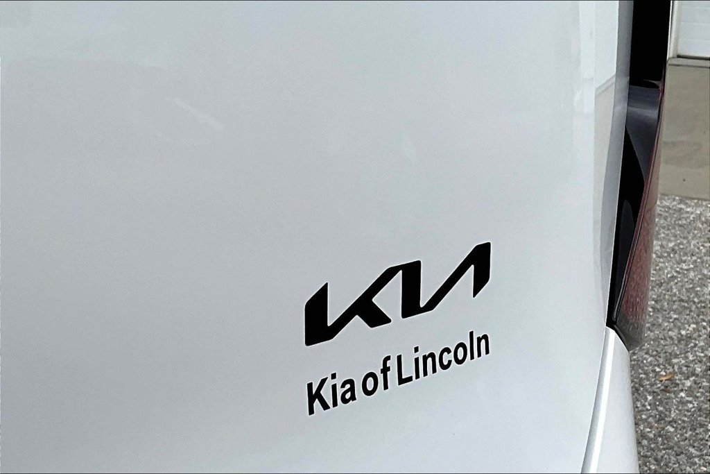 New 2027 Kia Seltos S FWD image 9