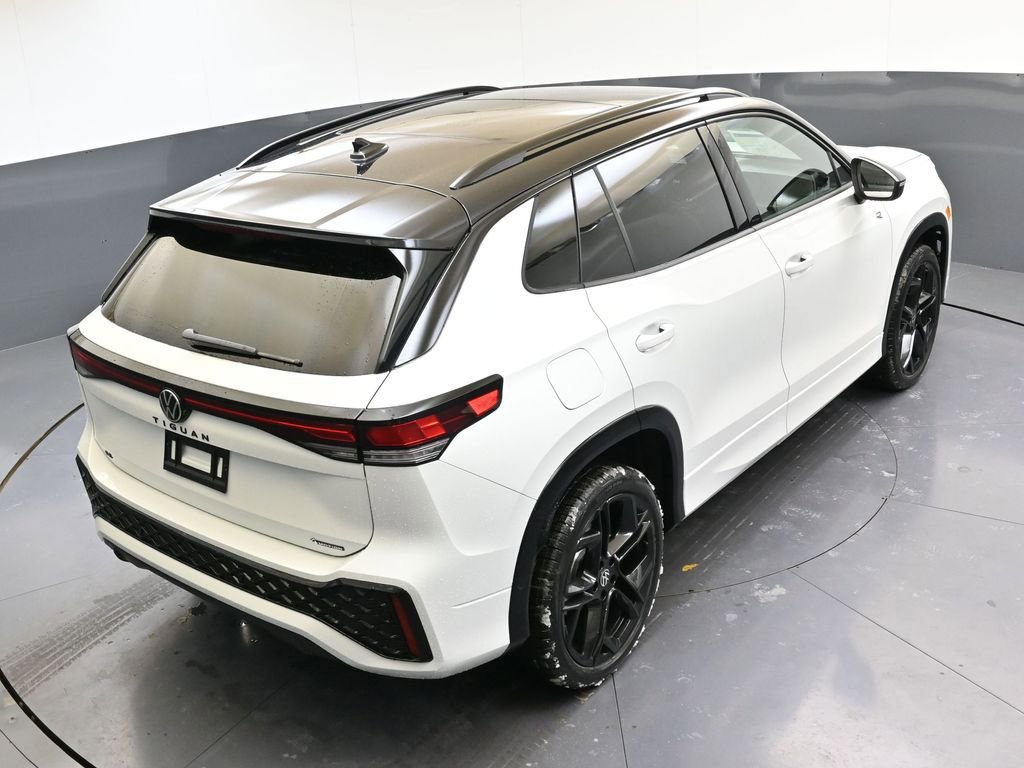 New 2026 Volkswagen Tiguan SE R-Line image 41