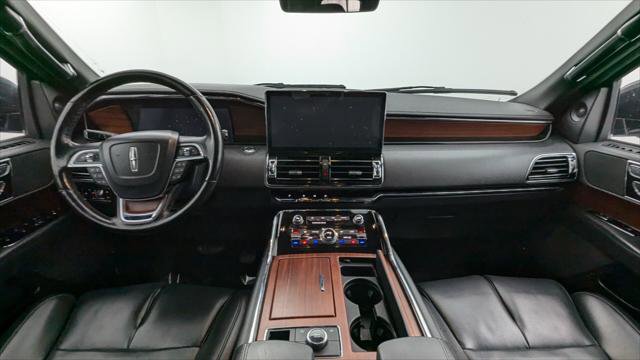 Used 2023 Lincoln Navigator 4WD image 27
