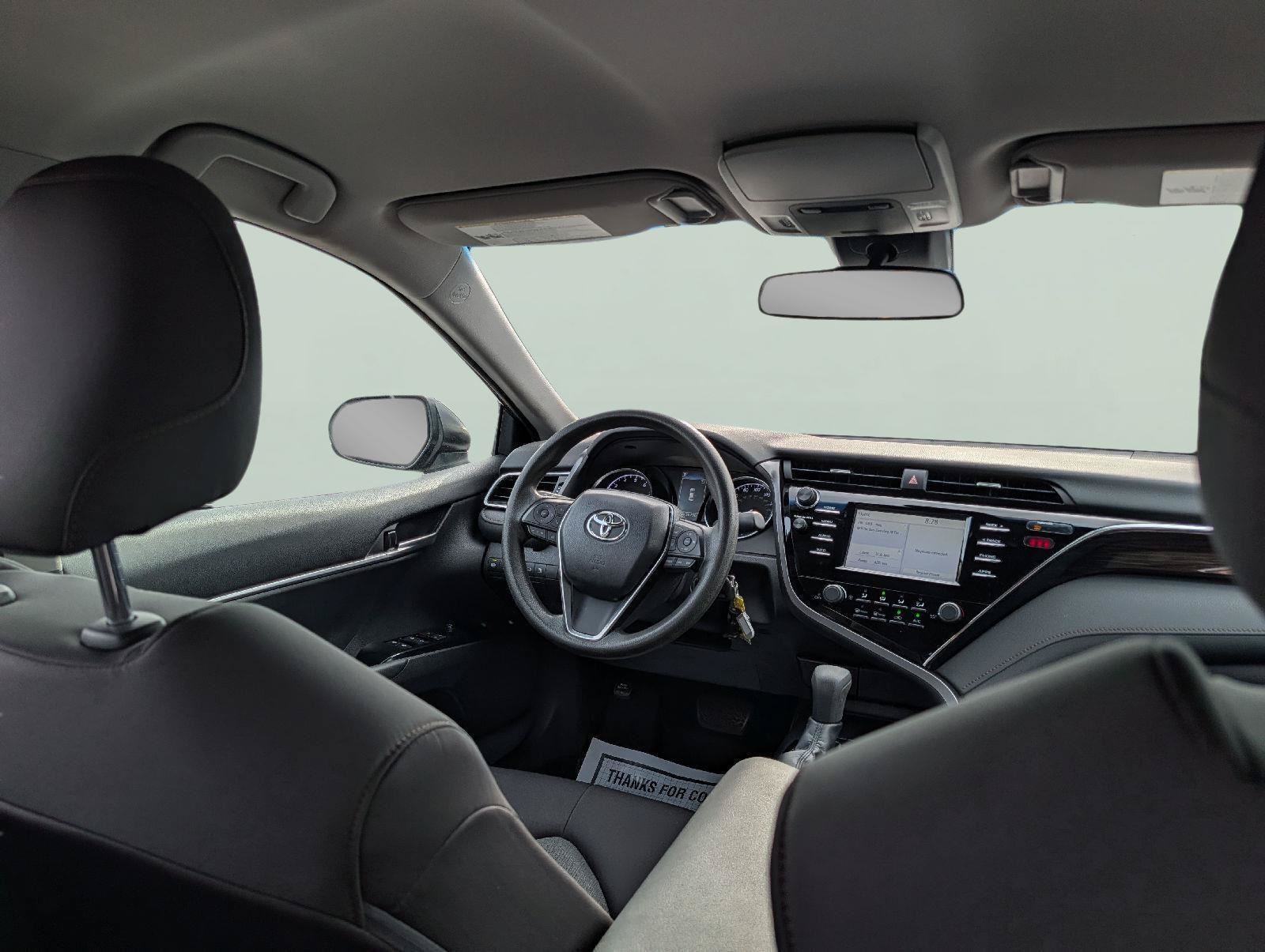 Used 2018 Toyota Camry LE FWD image 23