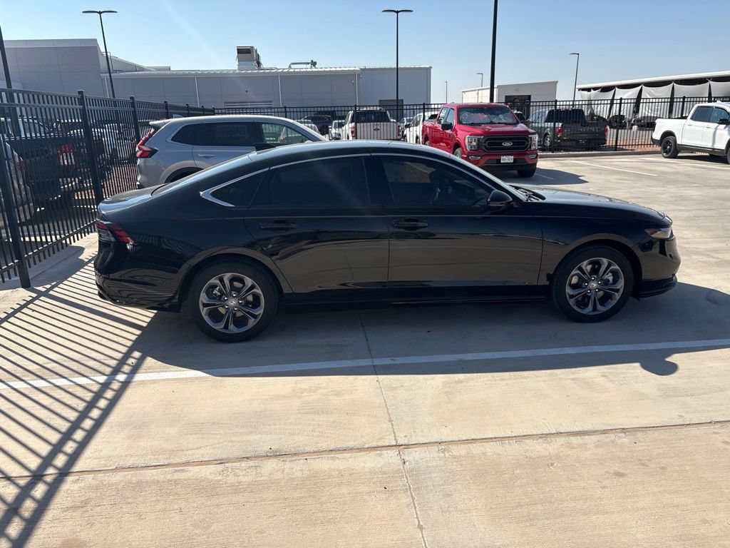 Used 2025 Honda Accord EX-L image 12