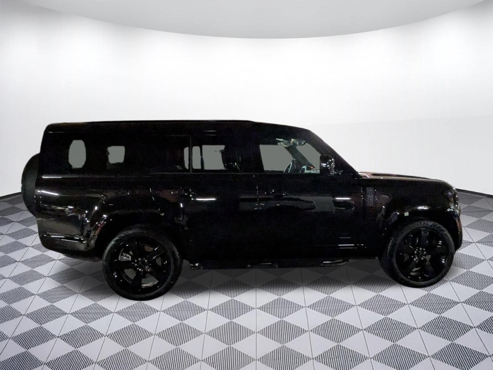 New 2026 Land Rover Defender 130 X-Dynamic SE AWD/4WD image 6