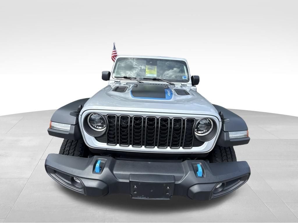 Used 2024 Jeep Wrangler Unlimited Rubicon 4xe AWD/4WD image 11