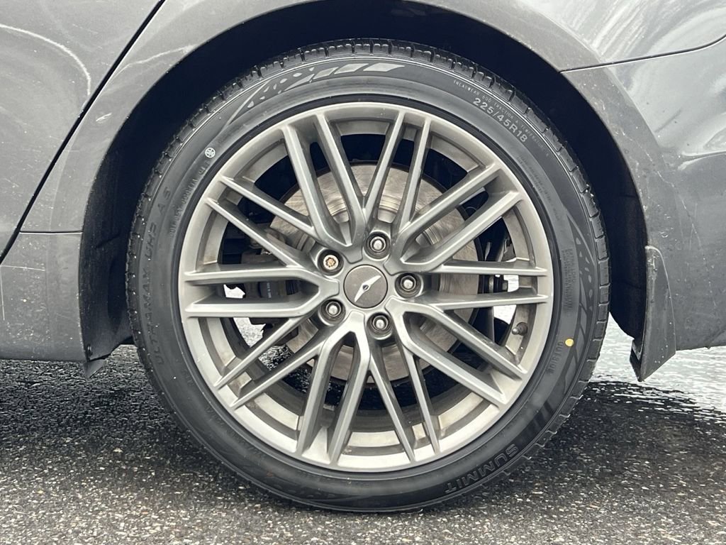 Used 2019 Genesis G70 2.0T Advanced image 10