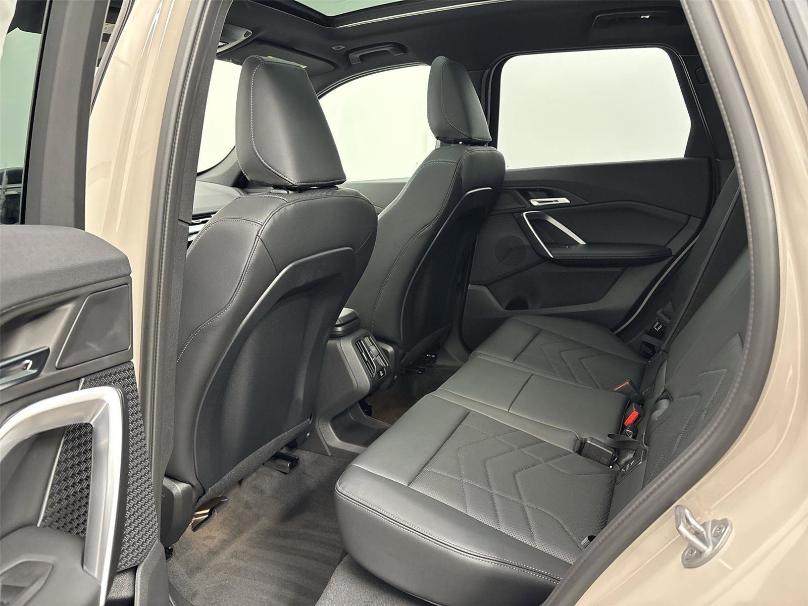 Used 2026 BMW X1 xDrive28i w/ Convenience Package image 29