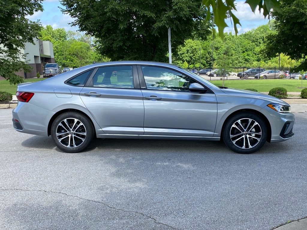 New 2026 Volkswagen Jetta Sport FWD image 9