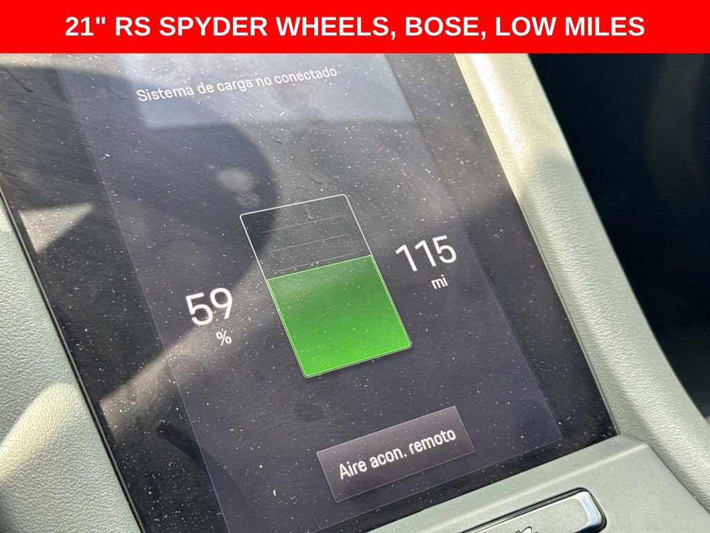 Used 2023 Porsche Taycan image 29