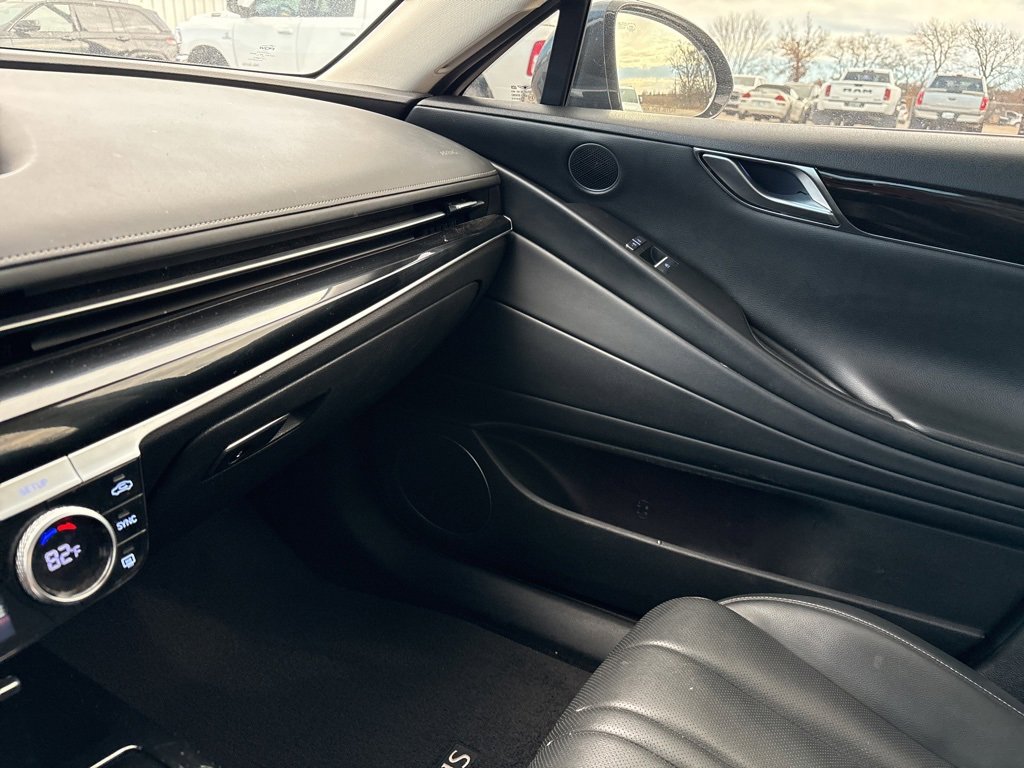 Used 2024 Genesis G80 2.5T image 17