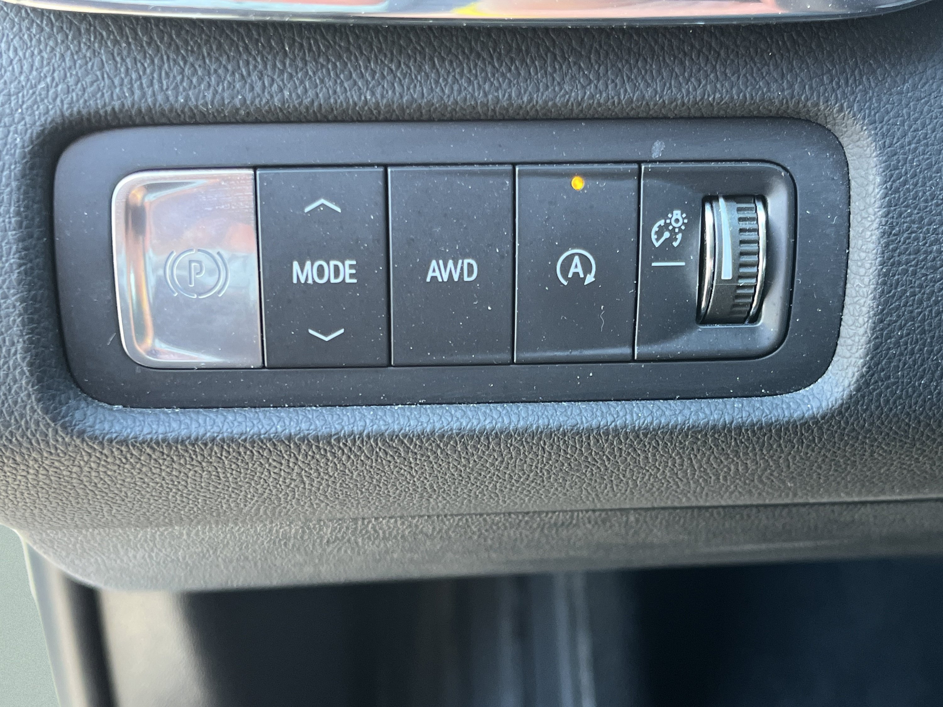 Used 2025 GMC Acadia Elevation w/ Elevation Premium Package AWD/4WD image 21