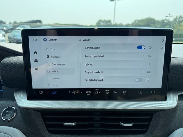 Used 2025 Ford Explorer Platinum w/ Ultimate Package image 34