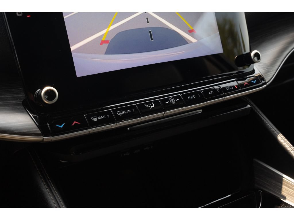 Used 2024 Jeep Wagoneer Series II AWD/4WD image 25