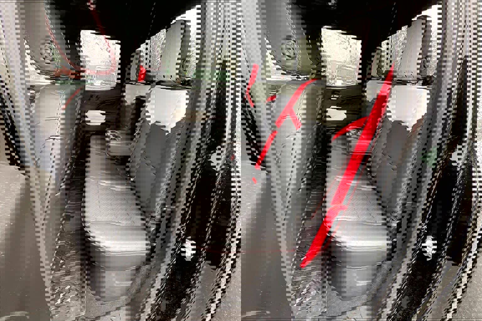 Used 2025 GMC Canyon AT4 w/ AT4X Package image 21