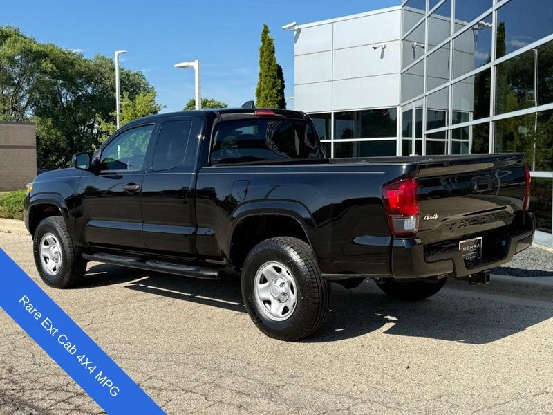 Used 2022 Toyota Tacoma SR AWD/4WD image 5