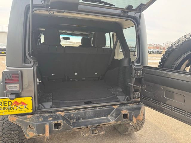 Used 2018 Jeep Wrangler Unlimited Sahara image 21