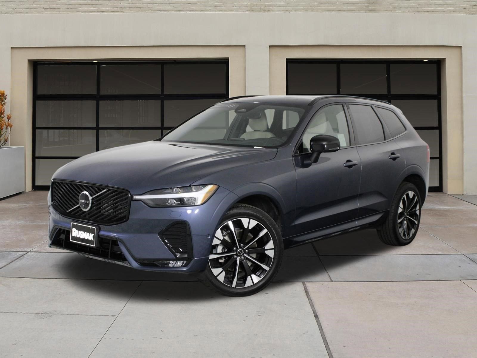 Certified 2026 Volvo XC60 B5 Plus w/ Protection Package Premier AWD/4WD image 3