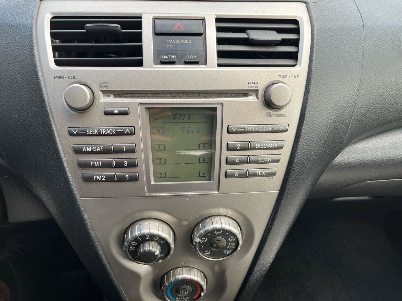 Used 2009 Toyota Yaris Sedan FWD image 13