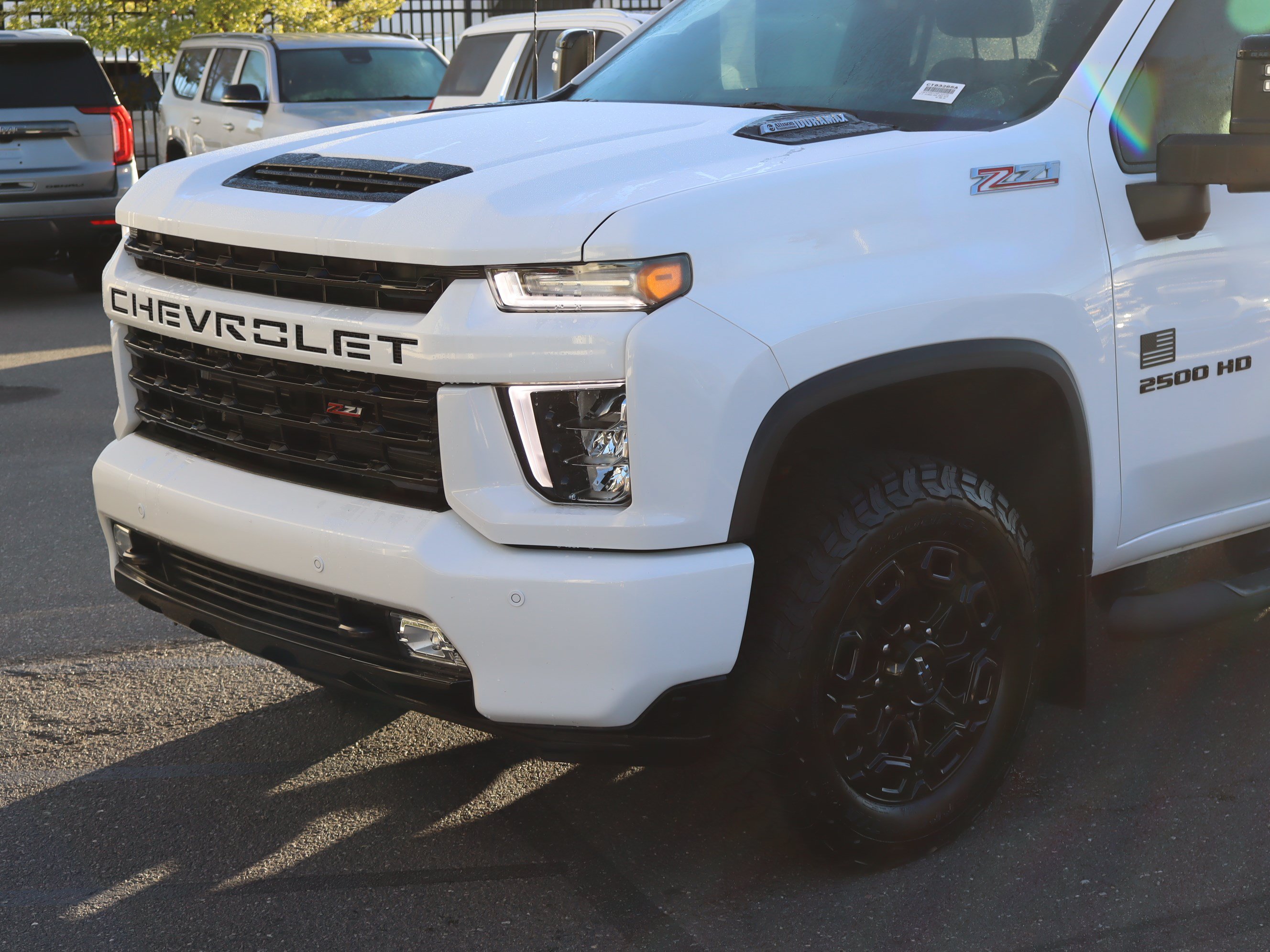 Used 2022 Chevrolet Silverado 2500 LTZ w/ LTZ Plus Package AWD/4WD image 7