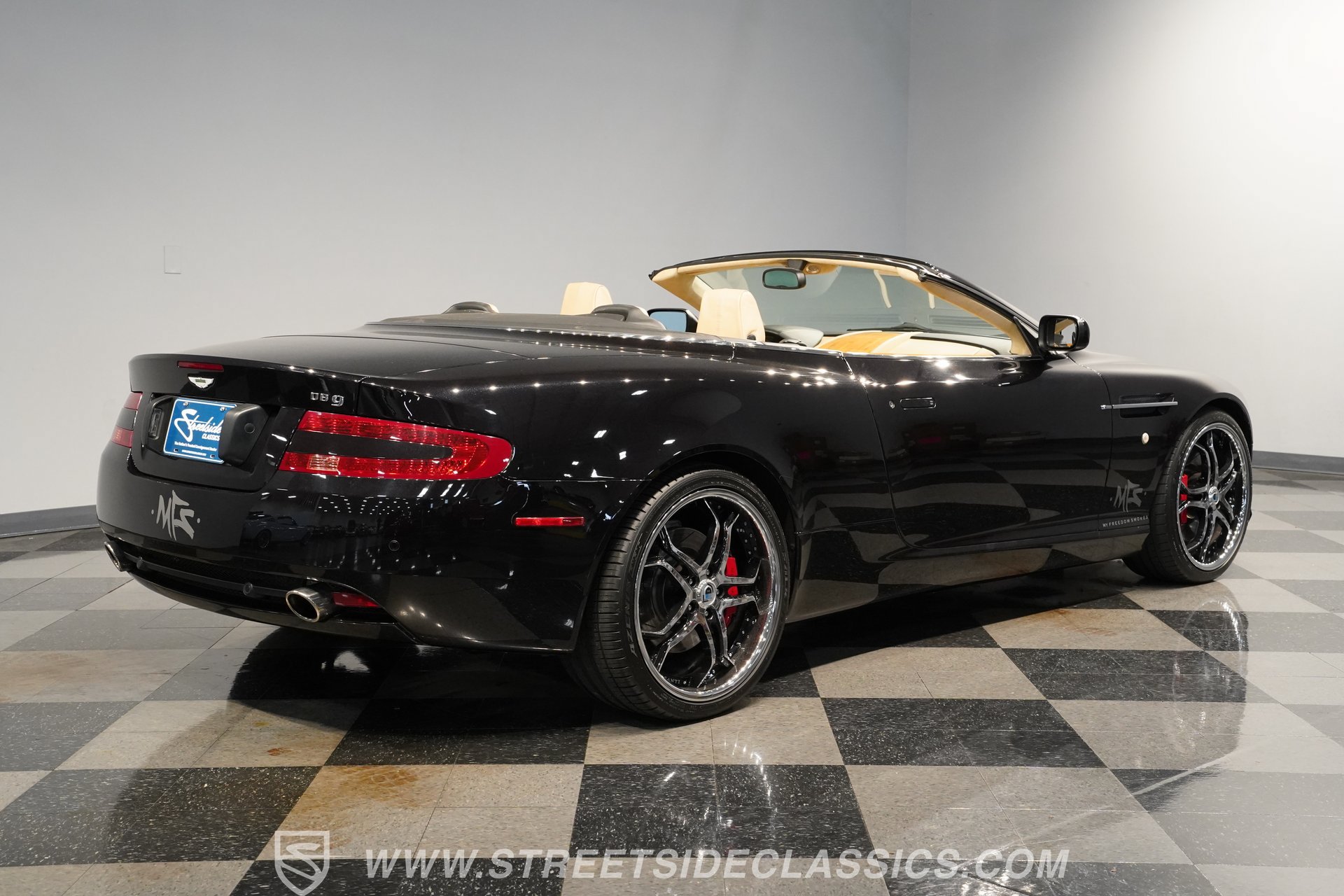 Used 2007 Aston Martin DB9 Volante RWD image 13
