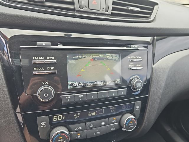 Used 2017 Nissan Rogue Sport SV image 25