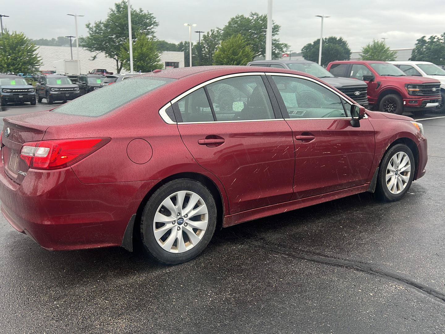 Used 2015 Subaru Legacy 2.5i Premium w/ Popular Package #2 AWD/4WD image 5