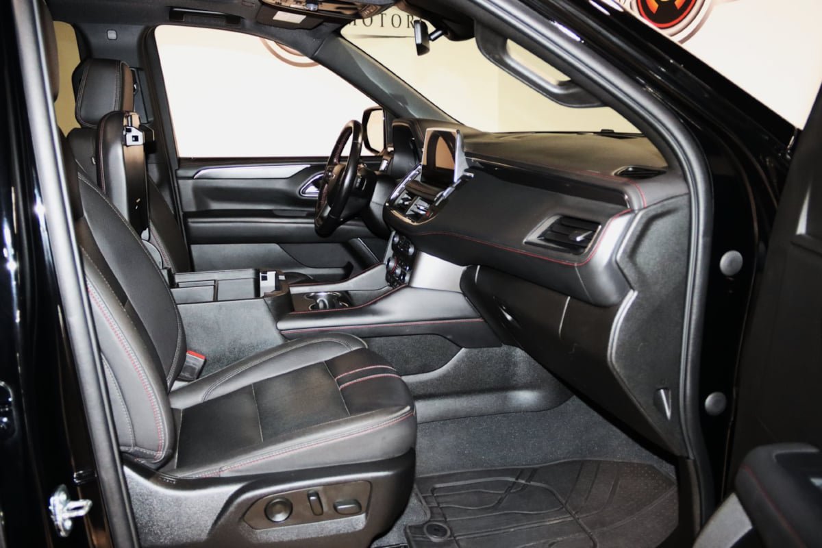 Used 2022 Chevrolet Tahoe RST w/ Luxury Package AWD/4WD image 51